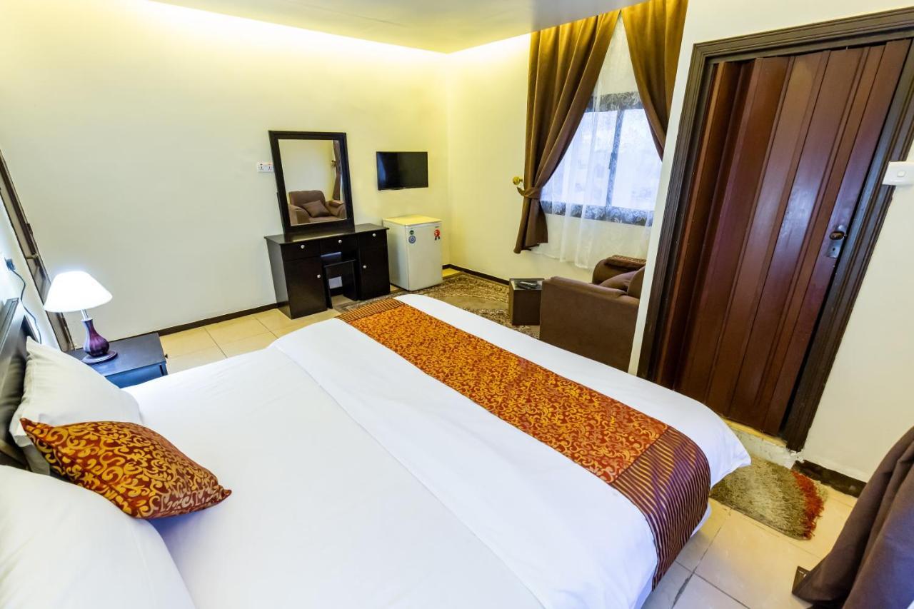 Al Eairy Furnished Apartments- Jeddah 1 Exterior foto